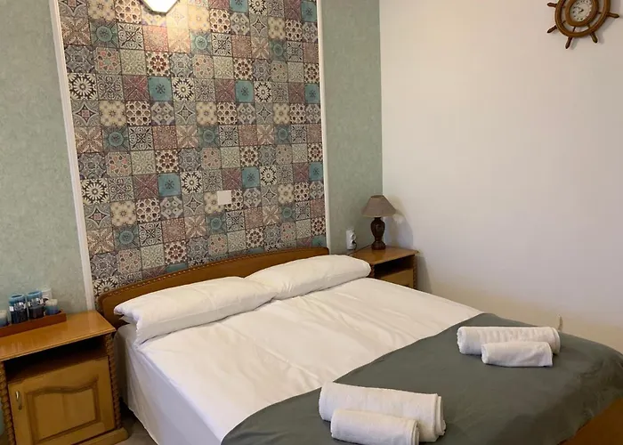 Sunray Guest House, Private & With Lovely Sea View Pensiune Varna
