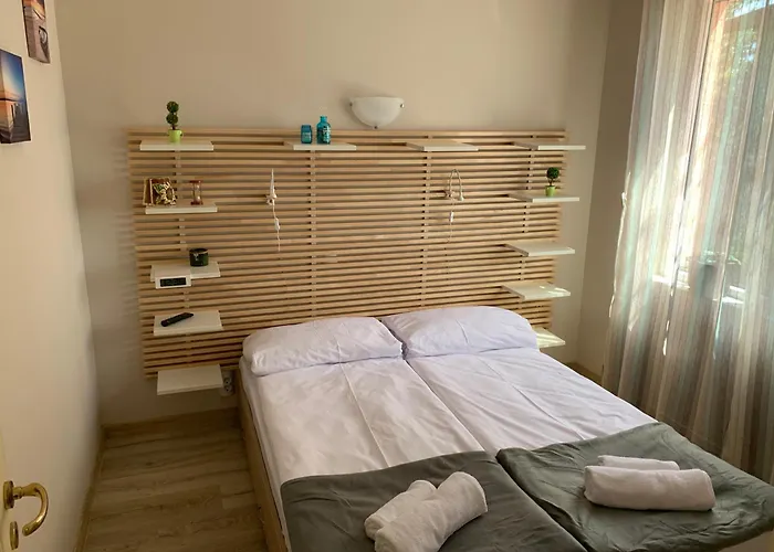 Sunray Guest House, Private & With Lovely Sea View Pensiune Varna