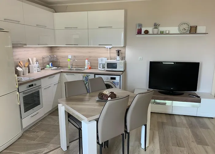 Sunray Guest House, Private & With Lovely Sea View Varna