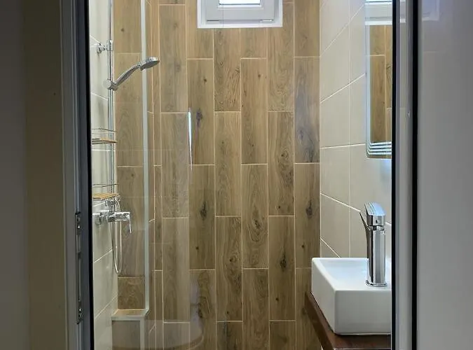 Pensiune Sunray Guest House, Private & With Lovely Sea View Varna