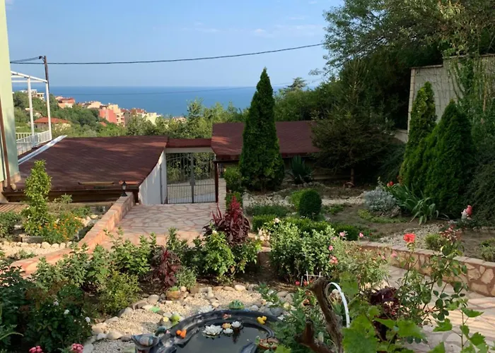 Pensiune Sunray Guest House, Private & With Lovely Sea View 3*