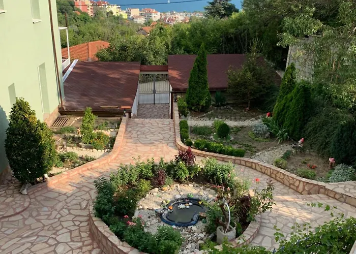 Sunray Guest House, Private & With Lovely Sea View Varna