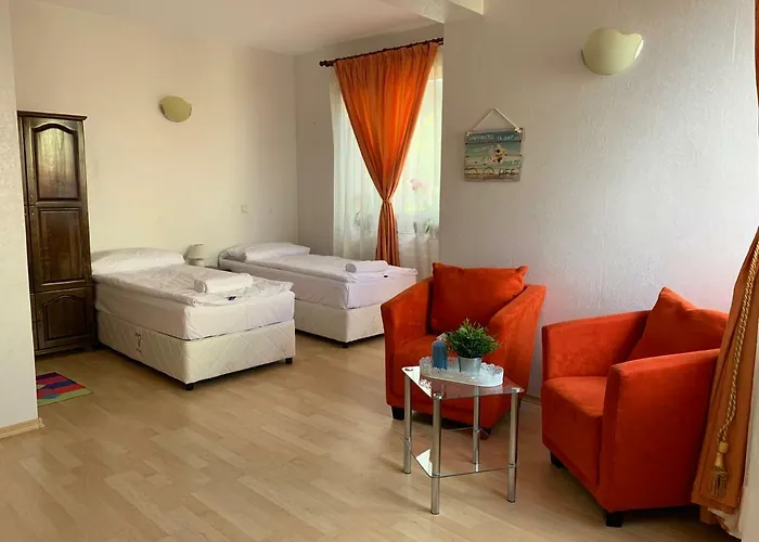 Sunray Guest House, Private & With Lovely Sea View Pensiune 3*