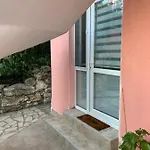 Guest house Sunray Guest House, Private & With Lovely Sea View
