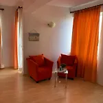 Sunray Guest House, Private & With Lovely Sea View Guest house