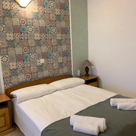 Sunray Guest House, Private & With Lovely Sea View Гостевой дом Варна