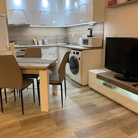 Sunray Guest House, Private & With Lovely Sea View Affittacamere Varna