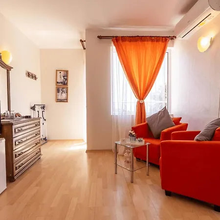Konukevi Sunray Guest House, Private & With Lovely Sea View