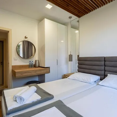 Sunray Guest House, Private & With Lovely Sea View Konukevi 3*