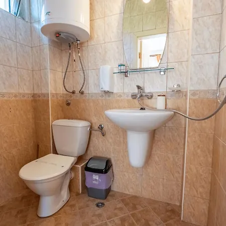 Sunray Guest House, Private & With Lovely Sea View Guest house