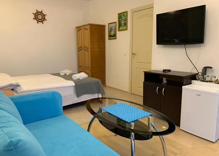 Affittacamere Sunray Guest House, Private & With Lovely Sea View 3*