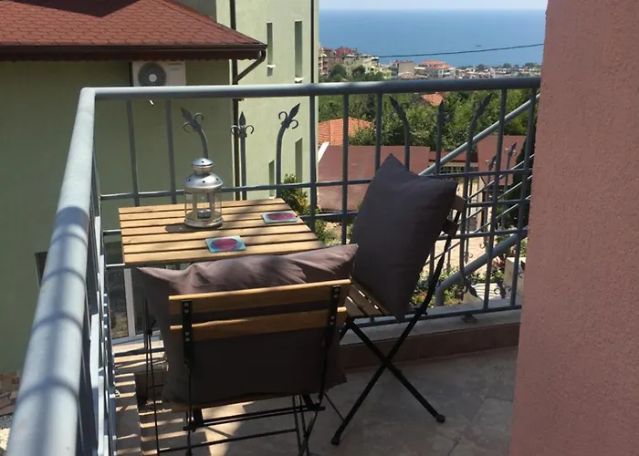Sunray Guest House, Private & With Lovely Sea View Varna