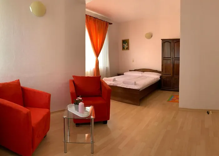 Sunray Guest House, Private & With Lovely Sea View Affittacamere