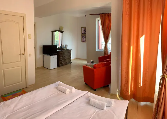 Sunray Guest House, Private & With Lovely Sea View 3* Varna