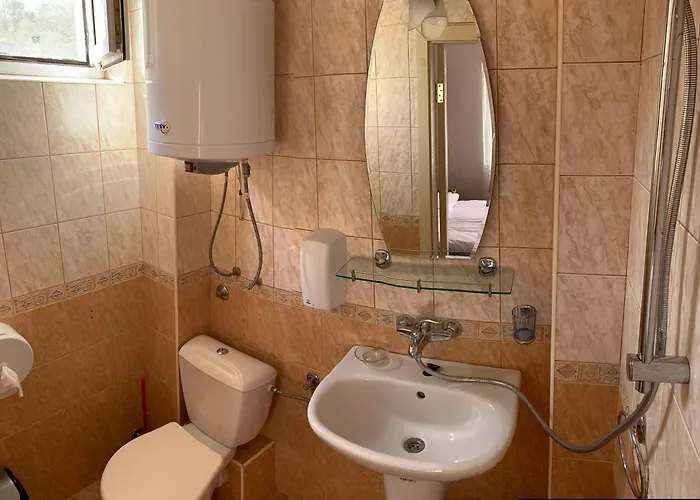 Sunray Guest House, Private & With Lovely Sea View 3* Varna